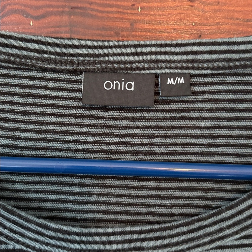 Onia Linen Cotton Shirt Mens Medium Striped Short Sleeve Crew Neck / Pocket - Picture 2 of 6